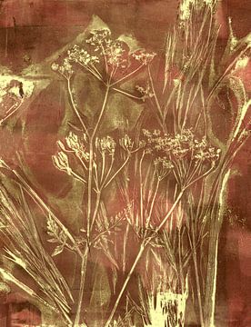 Botanische kunst in wabi-sabi-stijl. Roestbruin en terracotta. van Dina Dankers
