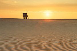 Oranje zonsondergang op Terschelling van FotoBob
