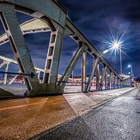 Bridges of Rotterdam by night van Kees Brunia