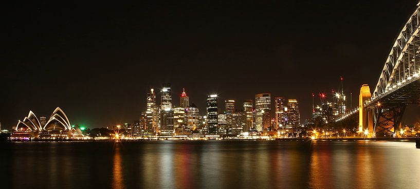 Sydney skyline by night van Tim Kolbrink