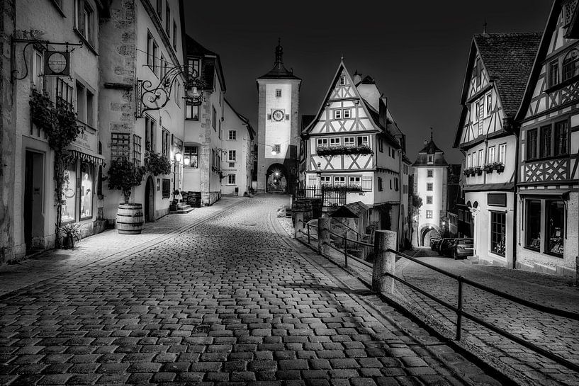 Rothenburg ob der Tauber le soir en noir et blanc par Manfred Voss, Photographie Noir et Blanc