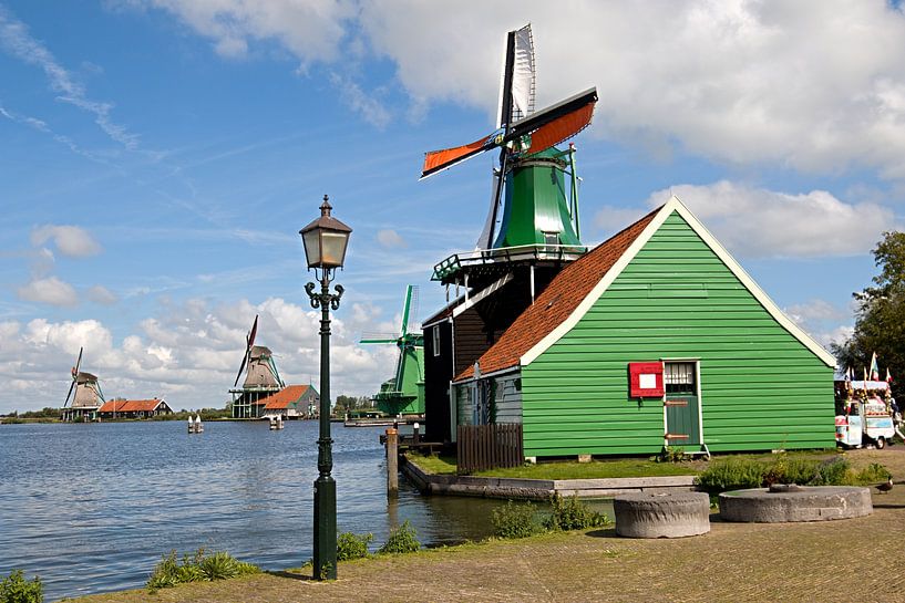 Zaanse Schans mit Mühle der Huisman von W J Kok