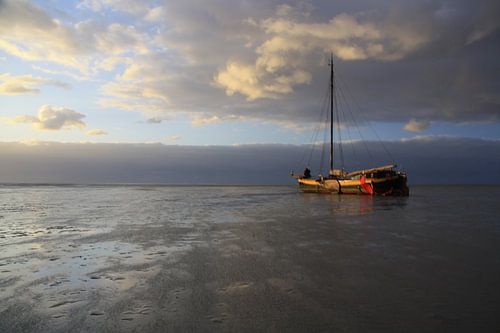 Wachten op het opkomende water