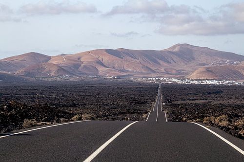 Holprige Straße von Timanfaya nach Yaiza | Landschaft | Reisefotografie