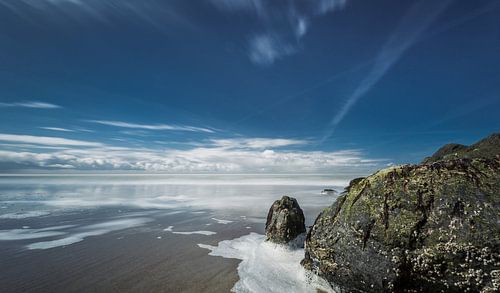 Rots aan de Noordzee kust van Texel