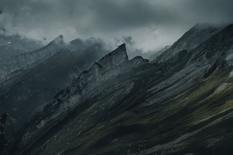 Sicht auf die Altenalp Felsen im Alpsteingebirge von Besa Art