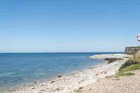 Kiesstrand Mit Klippen