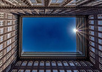 Chilehaus in het Kontorviertel in Hamburg van Sascha Reuen