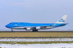 KLM Boeing 747-400 "City of Vancouver" bei winterlichem Wetter.