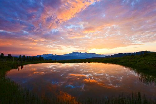 Juste avant le lever du soleil sur l'alpage de Lackenalm