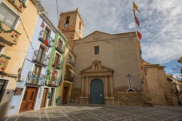 Kerk in het dorp Joiosa, Alicante, Spanje