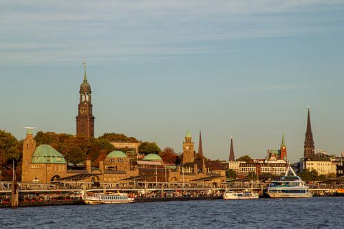 Landungsbrücken in Hamburg