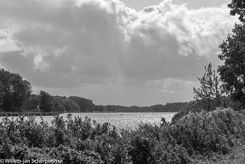 Regen über der Brielse Maas