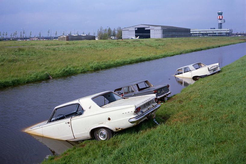Auto im Wasser von Roel Dijkstra