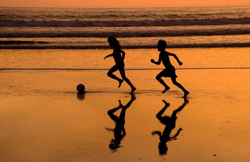 Voetbal op het strand van Stéphan Lam
