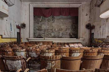 Take a chair and watch