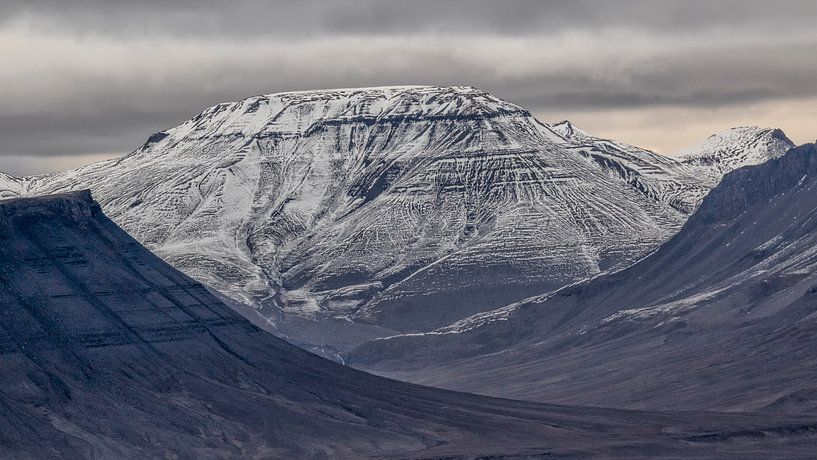 Montagnes sur le Svalbard par Cor de Bruijn
