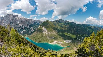 Prager Wildsee in den Dolomiten von Obern von Leo Schindzielorz