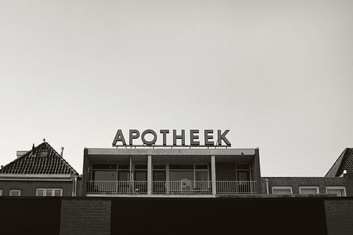 Apotheek van de achterkant in Breda