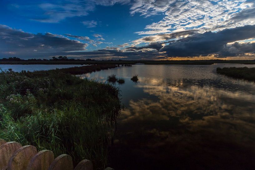 Sunset Dutch Clouds van Wil de Boer