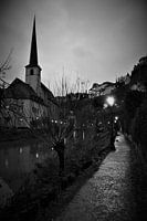 Vue de l'église sur l'eau