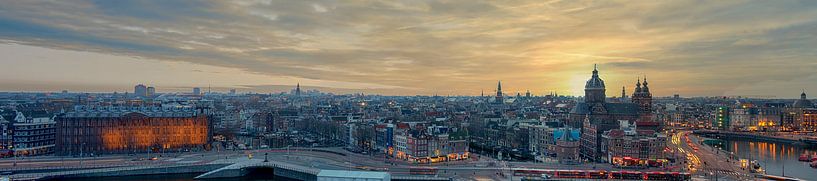 Skyline Amsterdam by Peter Bartelings