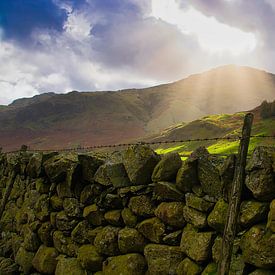 Langdale Valley Cumbria - zonlicht van Hans Janssen