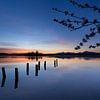 A new day dawns by the lake – the first light on the horizon by Christina Bauer Photos
