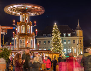 Auf dem Weihnachtsmarkt im Erzgebirge