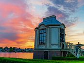 De Zaanse Schans bij zonsondergang. van K.C. Statia thumbnail