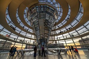 A l'intérieur du dôme