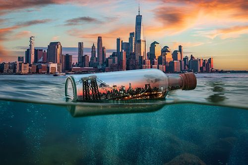 New York in a Bottle - Skyline at Sunset by Arjen Roos