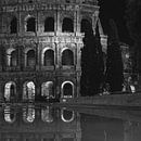 Italië in vierkant zwart wit, Rome - Colosseum van Teun Ruijters thumbnail