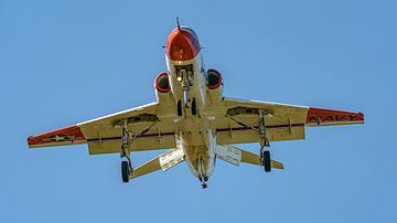 Landing U.S. Navy McDonnell Douglas T-45C Goshawk. by Jaap van den Berg