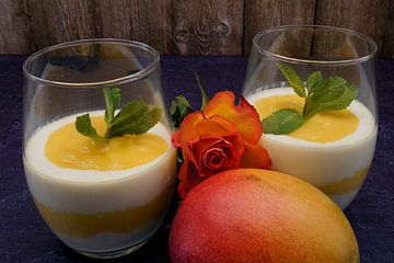 Mango yoghurt crème in een glas