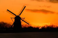 Zonsondergang molen Oude Wetering