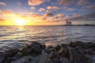 Lighthouse sunrise by Jeroen Linnenkamp thumbnail