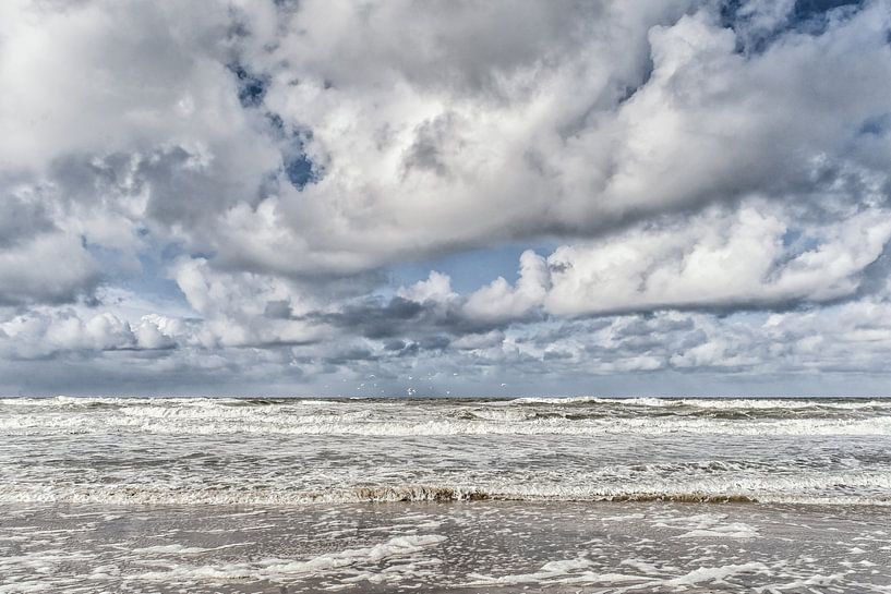 Wind, Sonne, Meer und Wasser am Nordseestrand von Fotografiecor .nl