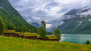 Seter-Bauernhof bei Lovatnet, Vestland, Norwegen