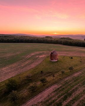 Alte Mühle in Tschechien bei Sonnenuntergang von Ewold Kooistra