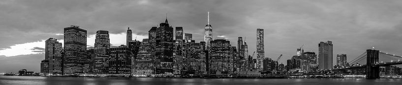 Panorama de l'horizon de New York par Thomas van Houten