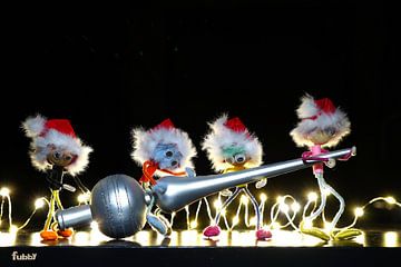 Fubby's mit Weihnachtsschmuck in weihnachtlicher Stimmung.