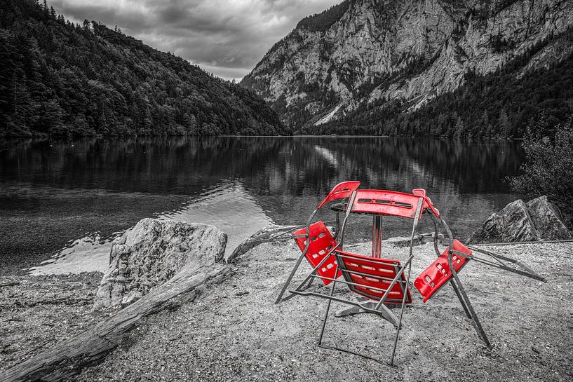 End of season at Lake Leopoldstein by Tom Monochrom