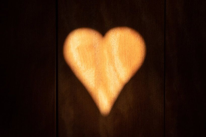 Herz aus Holz oder Herz aus Gold von Simon Abbes