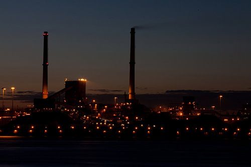 Tatasteel (Corus blast furnaces) IJmuiden at night