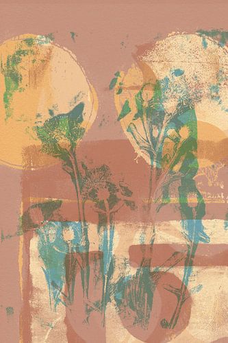 Bloemen in groen op roze terracotta en geel. Abstracte botanische kunst.