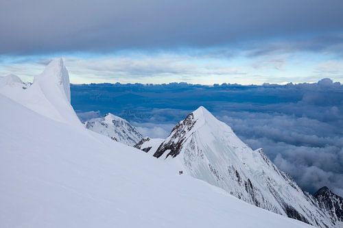 Mountain landscape by Frank Peters