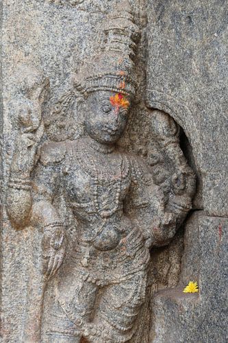 Dieu hindou en pierre (Vishnu ?), temple Veerabhadra, Lepakshi, Inde