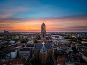 Peperbus Zwolle tijdens zonsondergang van Ben van Balgoijen thumbnail