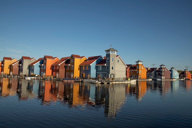 Reitdiephaven, Stadt Groningen. Eine bunte Wohngegend von Gert Hilbink